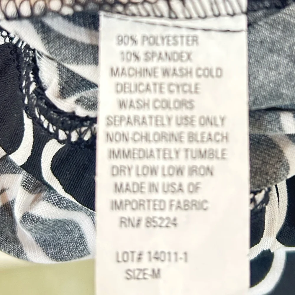 Linda leal black & White circle print jersey knit pull on Skater Skirt sz medium
